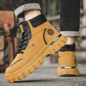 Men High-Top Laced Boots, Trendy Yellow Thick Sole Non-Slip Work Boots, Fashion Autumn/Winter Short Motorcycle Boots, Outdoor Combat Boots