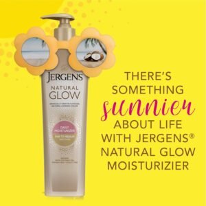 Jergens Natural Glow Self Tanner Lotion, Daily Sunless Fake Tanning, Medium to Deep Skin Tone, Daily Moisturizer, featuring Antioxidants and Vitamin E, 7.5 oz (2 Pack)